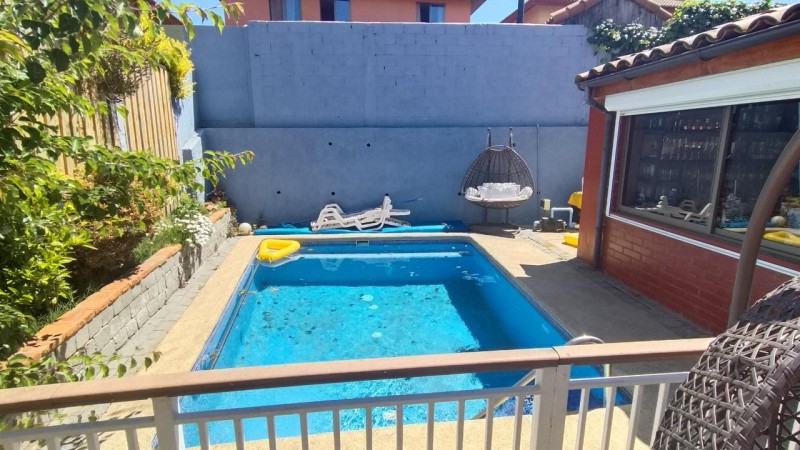Casa en Venta - Pinares de Curauma, Valparaíso