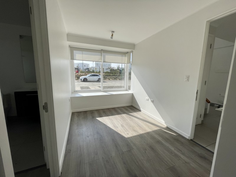 Casa en Arriendo - Condominio Algarrobo, Curauma, Valparaíso
