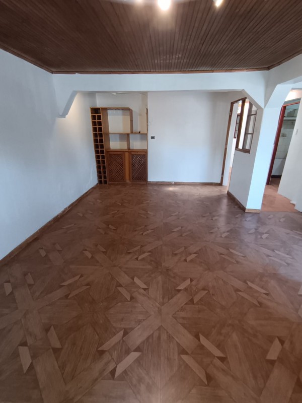 Casa 200 Mts. 4D+1B+Estac.+Patio+Amplia