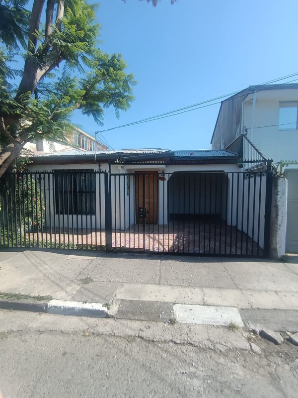 Casa 200 Mts. 4D+1B+Estac.+Patio+Amplia