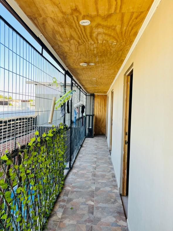 Venta Casa 240 Mts / 3 Locales + 2 Deptos. Interior / Amplio