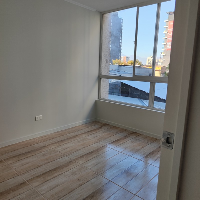 Arriendo 2D-2B, Metro Irarrazaval