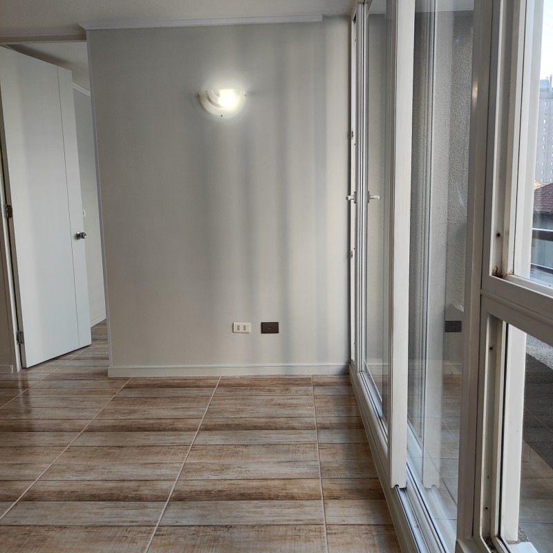 Arriendo 2D-2B, Metro Irarrazaval