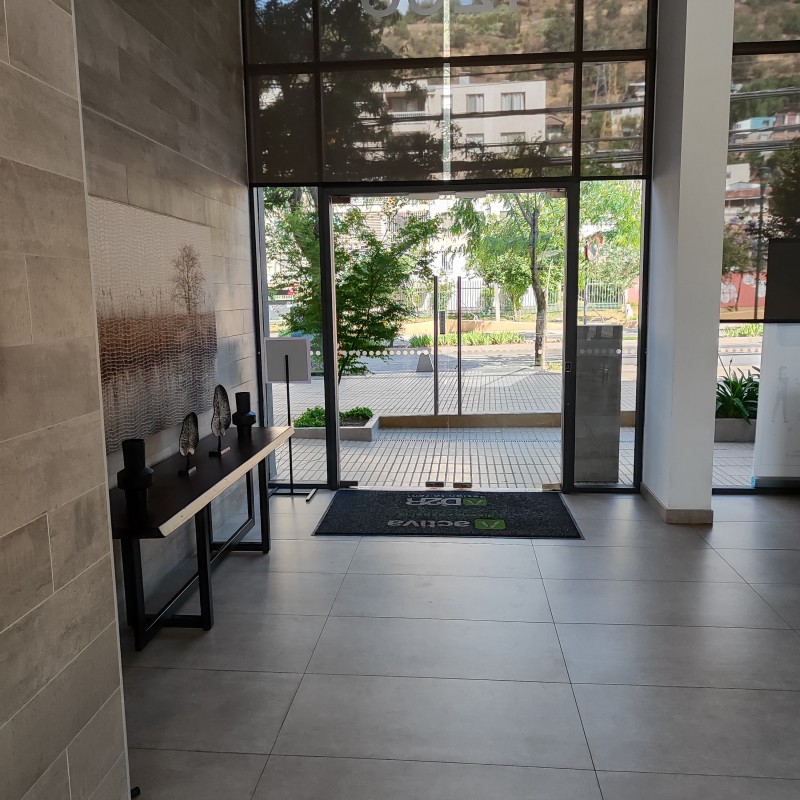 Vende Depto. Recoleta Cerca Metro Cementerios, Como Nuevo