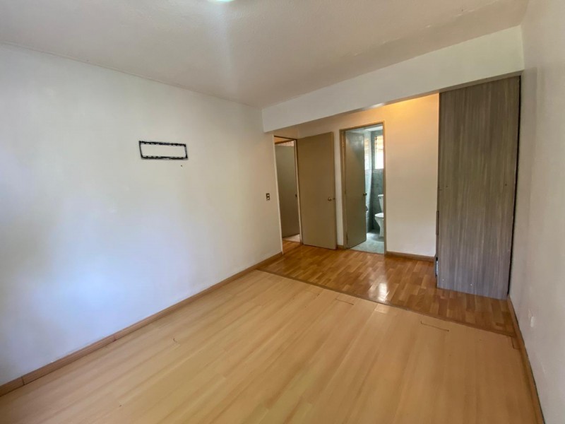 Vende Amplio Dpto 3D,2B+ Estac, Av Centenario, San Miguel