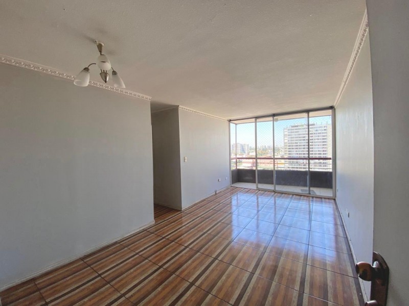 Vende Amplio Dpto 2D,2B, Av Lo Ovalle, San Miguel