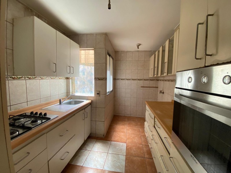 Vende Amplio Dpto 3D,2B+ Estac, Av Centenario, San Miguel