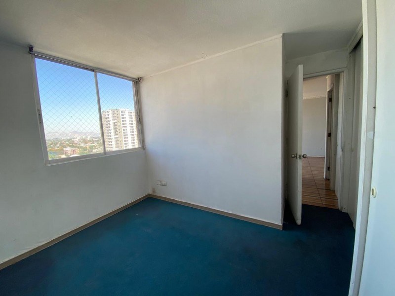 Vende Amplio Dpto 2D,2B, Av Lo Ovalle, San Miguel