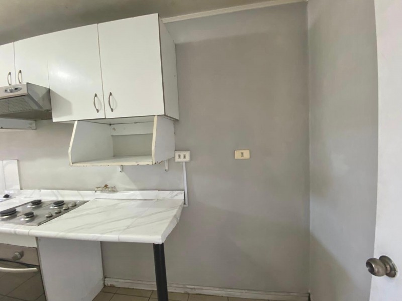 Vende Amplio Dpto 2D,2B, Av Lo Ovalle, San Miguel