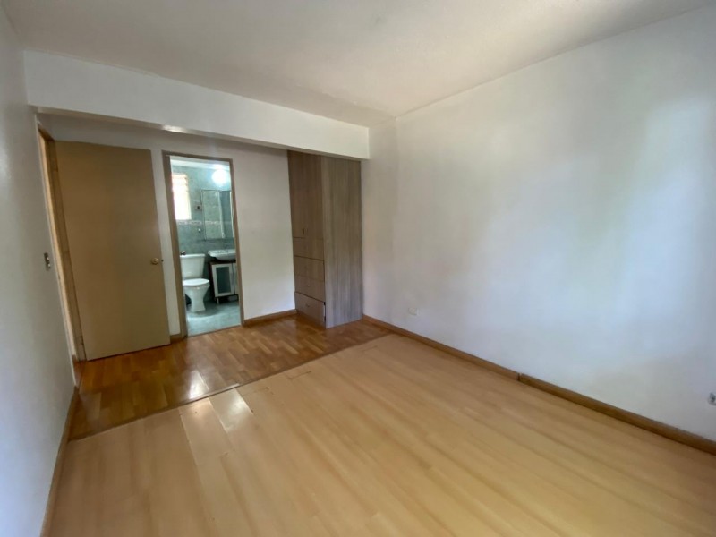 Vende Amplio Dpto 3D,2B+ Estac, Av Centenario, San Miguel