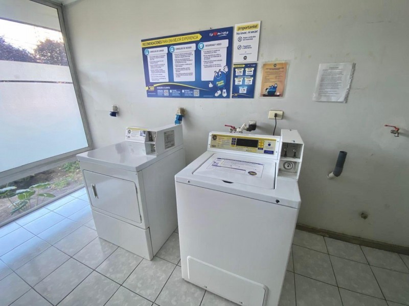 Vende Amplio Dpto 2D,2B, Av Lo Ovalle, San Miguel
