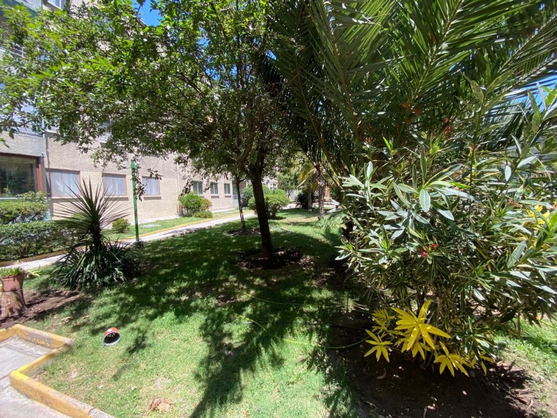 Vende Amplio Dpto 3D,2B+ Estac, Av Centenario, San Miguel