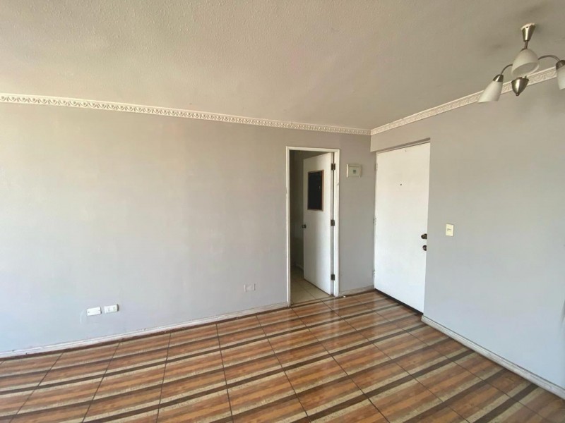 Vende Amplio Dpto 2D,2B, Av Lo Ovalle, San Miguel