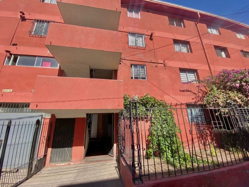 Vende Amplio Dpto 2D, 1B, Pasaje K Con Carlos Edwards, San M