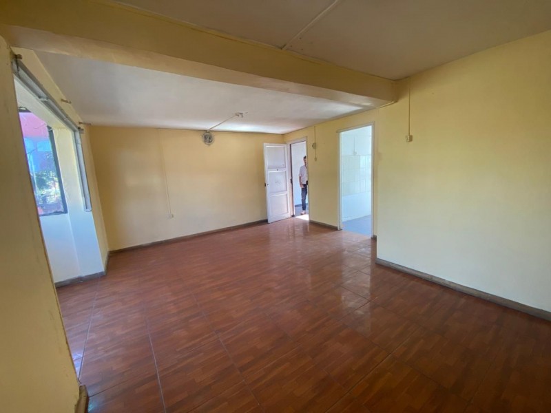 Vende Amplio Dpto 2D, 1B, Pasaje K Con Carlos Edwards, San M
