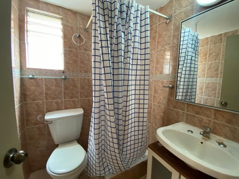 Vende Amplio Dpto 3D,2B+ Estac, Av Centenario, San Miguel