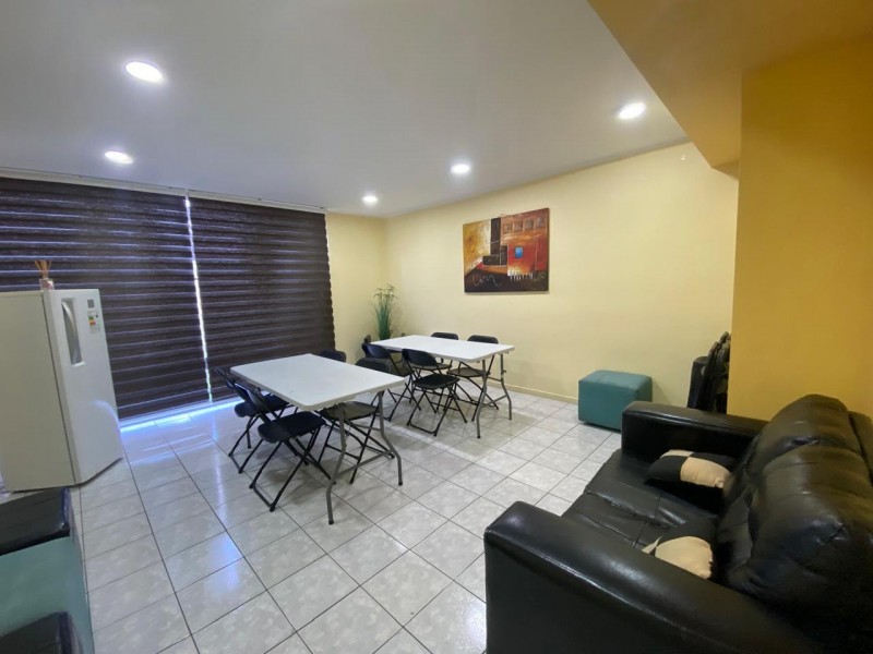 Vende Amplio Dpto 2D,2B, Av Lo Ovalle, San Miguel