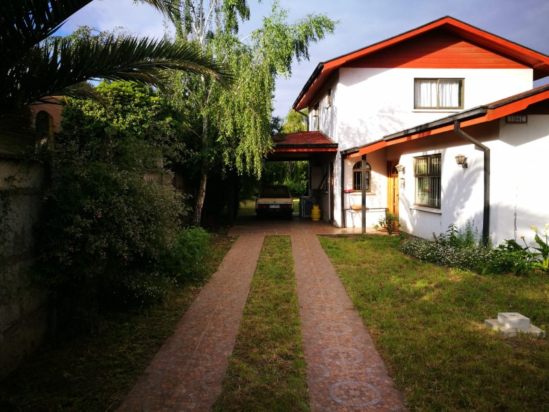 Casa Construcción Sólida Buen Sector Amplio Patio Locomoción