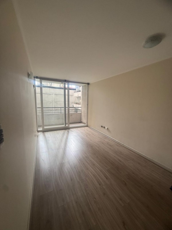 Se Arrienda Departamento 1D 1B 35Mts2 San Martin 898 Stgo