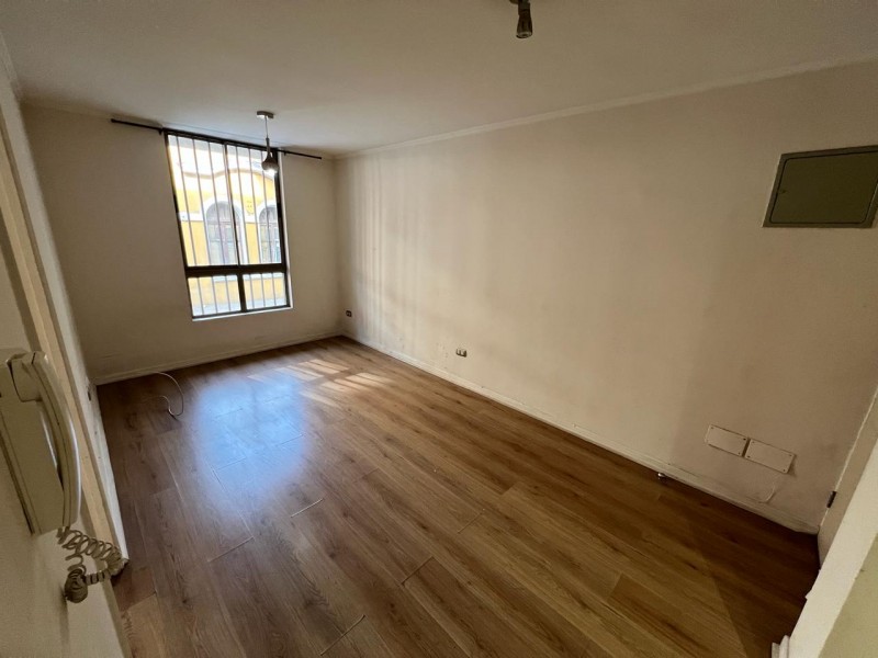 Se Arrienda Lindo y Recien Remodelado Depto 1D 1B 30Mts2 Stg