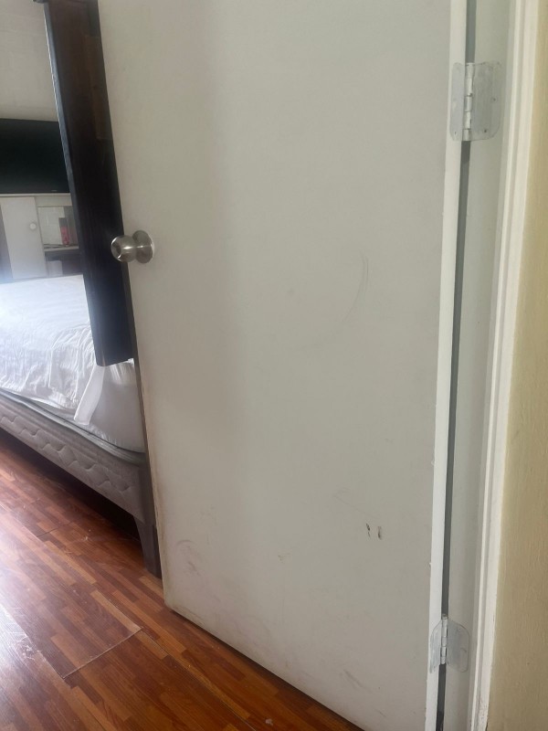 Vende Acogedora Casa de 2 Pisos en Centro de Lampa. 3D+2B