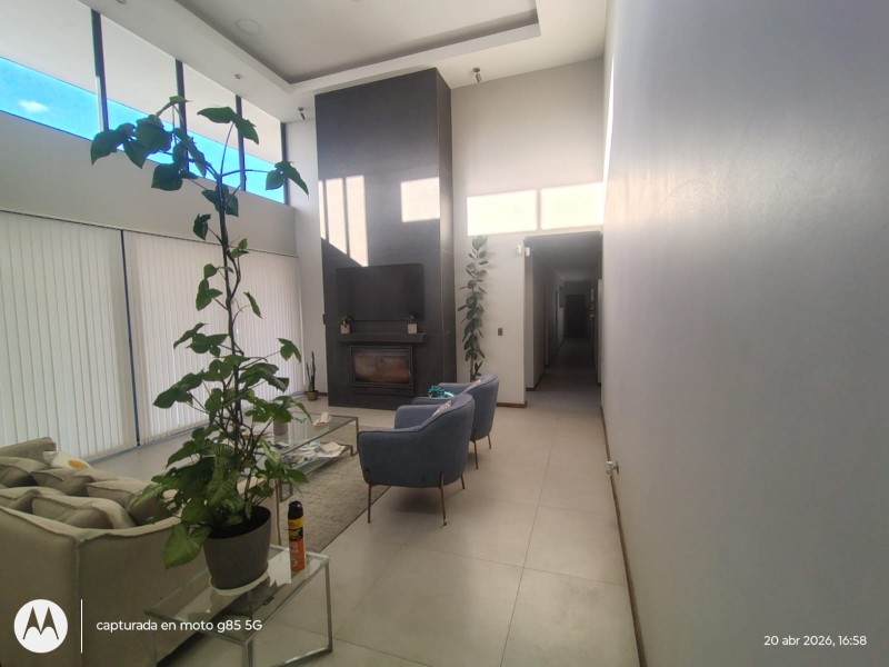 Casa de Lujo en Linares