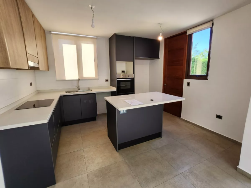 Casa en Condominio en Centro de la Comuna Isla de Maipo