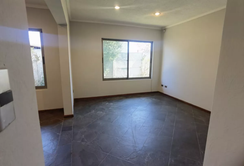 Propiedad Con Casa, Sector Central Comuna Isla de Maipo