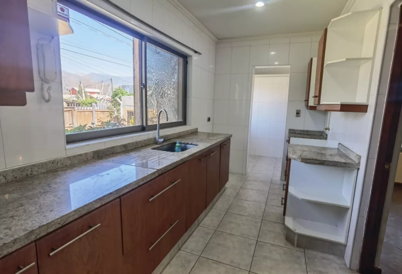 Propiedad Con Casa, Sector Central Comuna Isla de Maipo