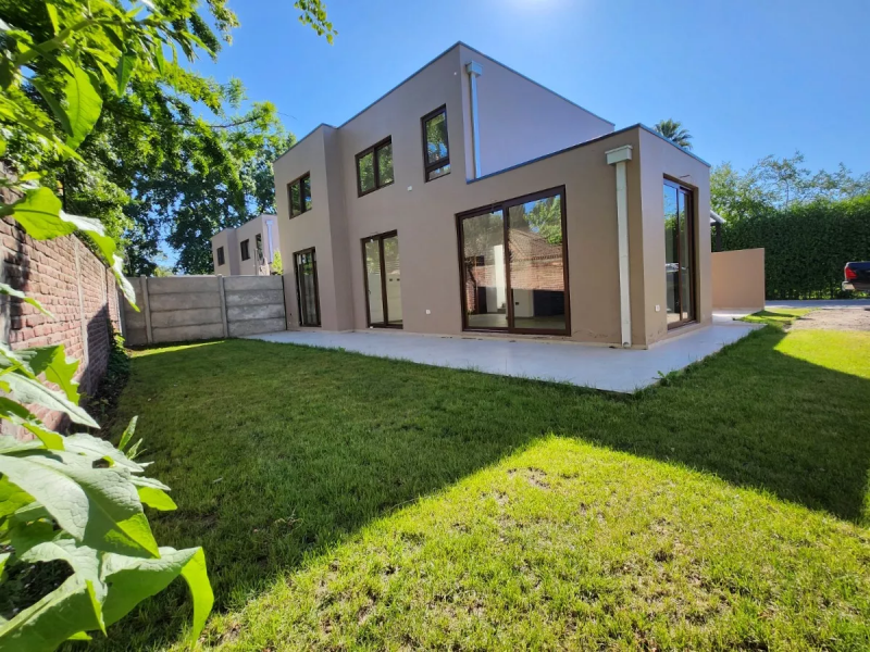 Casa en Condominio en Centro de la Comuna Isla de Maipo