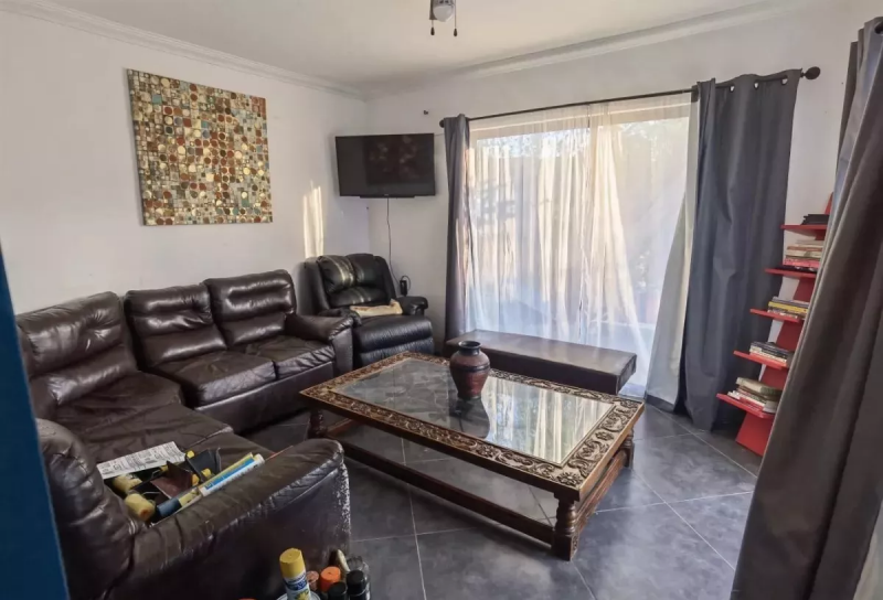 Vendo Casa en Condominio Consolidado, Comuna Isla de Maipo