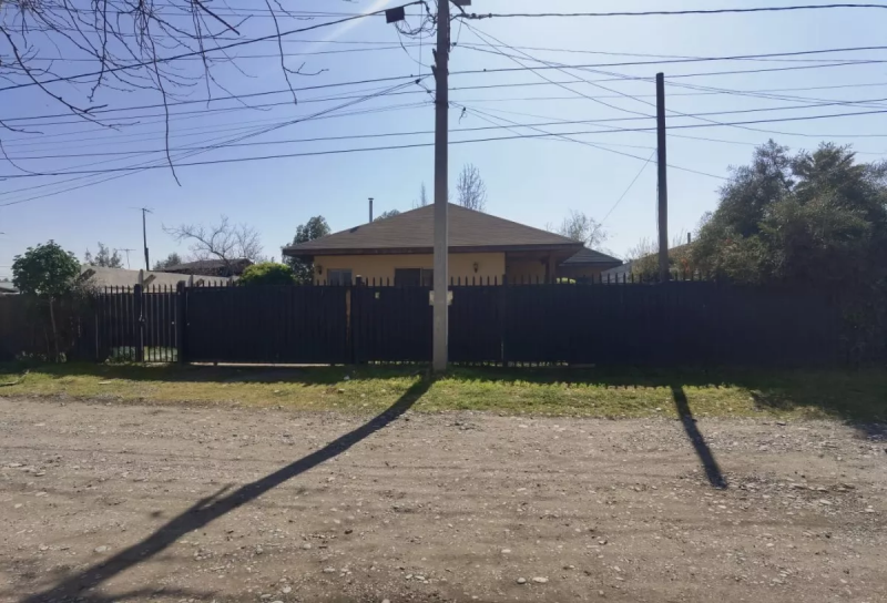 Propiedad Con Casa, Sector Central Comuna Isla de Maipo