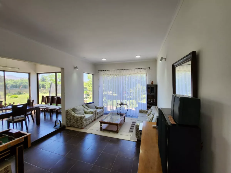 Se Vende Parcela Con Casa Condominio las Palmeras, Talagante