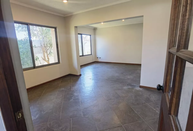 Propiedad Con Casa, Sector Central Comuna Isla de Maipo