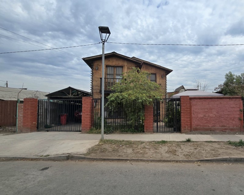 Casa en Venta en Talagante en Calle Guacolda