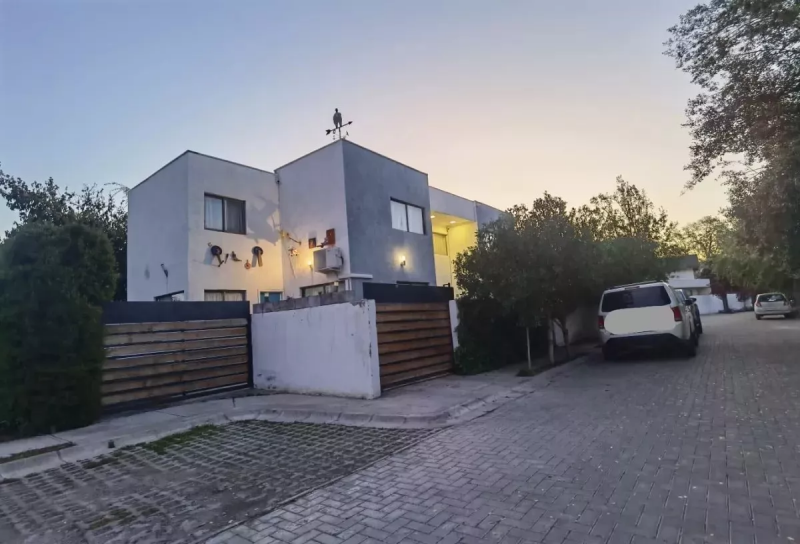 Vendo Casa en Condominio Consolidado, Comuna Isla de Maipo