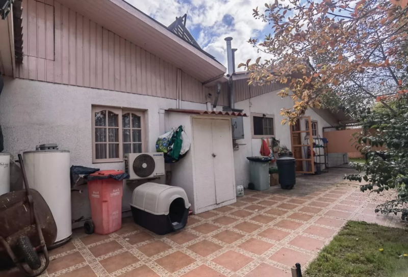 Propiedad Con Casa Centro de la Comuna de Talagante