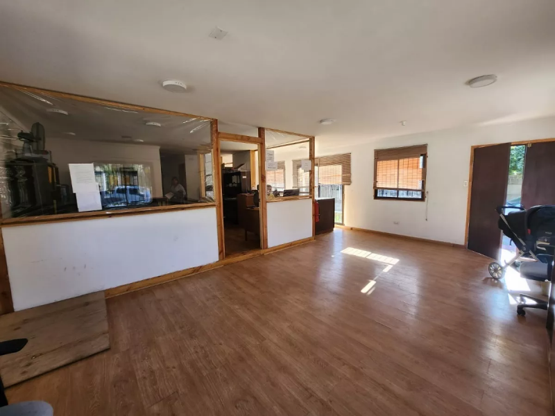 Se Vende Propiedad Comercial Centro de Comuna Isla de Maipo