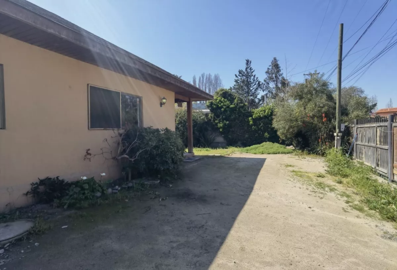 Propiedad Con Casa, Sector Central Comuna Isla de Maipo