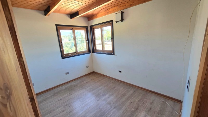 Amplia Casa en Venta en Av. Principal en Isla de Maipo