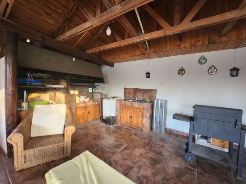 Se Vende Parcela de 6277 M2 Con Casa, Bodegas y Galpón Tagte