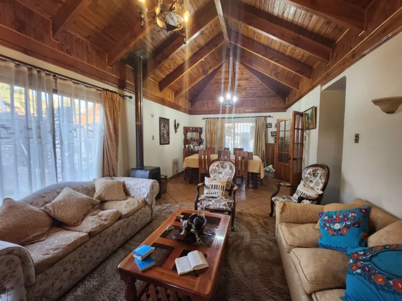 Se Vende Parcela de 6277 M2 Con Casa, Bodegas y Galpón Tagte