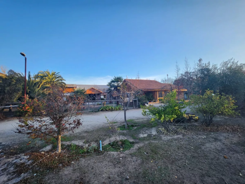 Se Vende Parcela de 6277 M2 Con Casa, Bodegas y Galpón Tagte