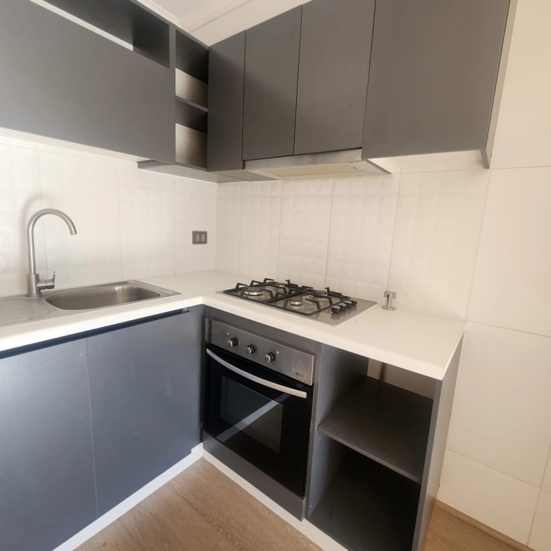 Arriendo Depto Edificio Monteprado. 1D/1B/0E