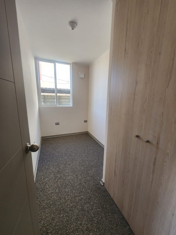 Arrienda Departamento Nuevo en Condominio Central Lantaño