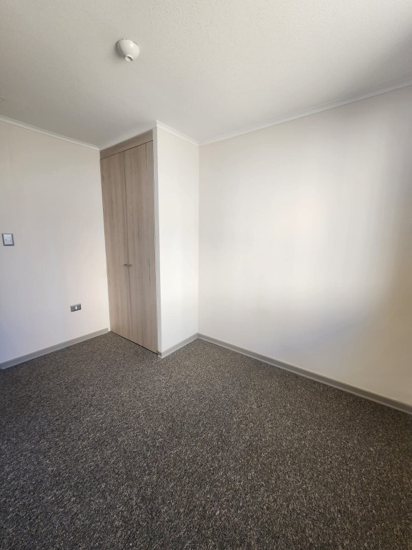 Arrienda Departamento Nuevo en Condominio Central Lantaño