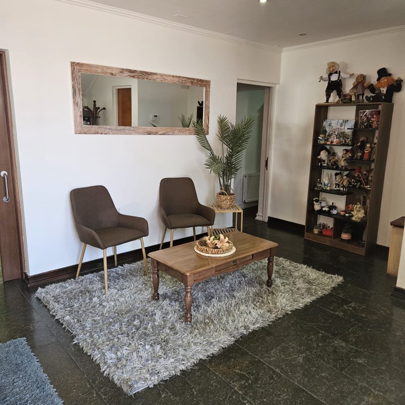 Vendemos Casa de 2 Pisos Estilo Mediterraneo