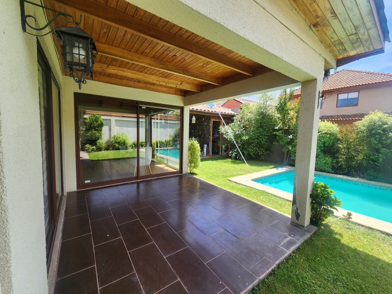 Venta Casa 4 Dormitorios Con Piscina Barrio el Corralero