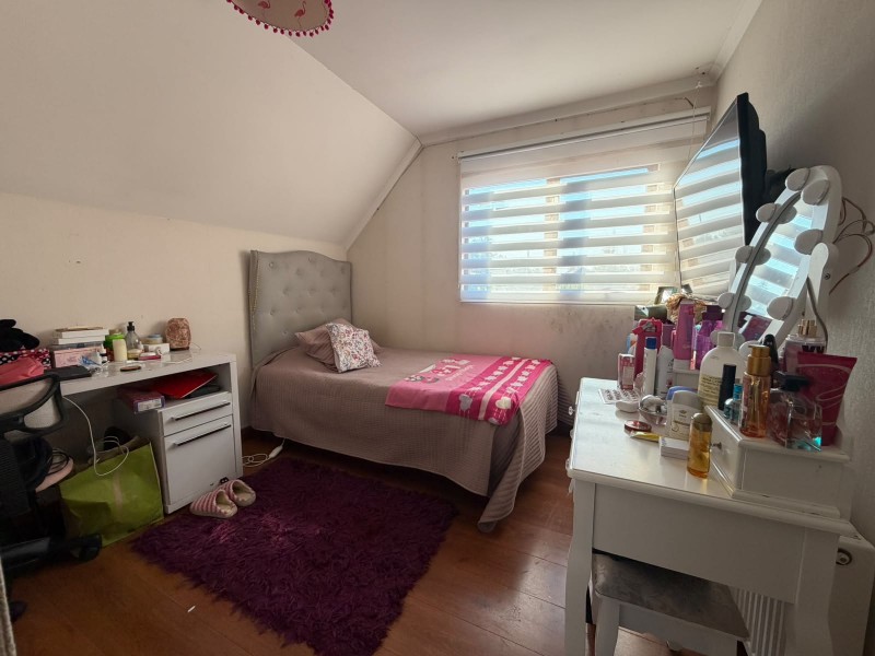 Casa en Venta en Barrio los Maderos Con Piscina y Quincho