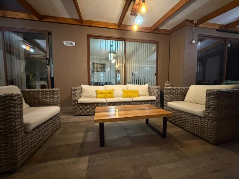 Venta Casa 5 Dormitorios en Quilamapu Con Piscina y Quincho